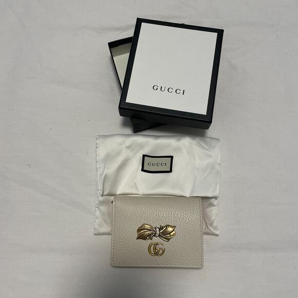 Gucci GG Marmont Bow Bifold Wallet off-white textured leather Gold Accents New - Picture 2 of 11